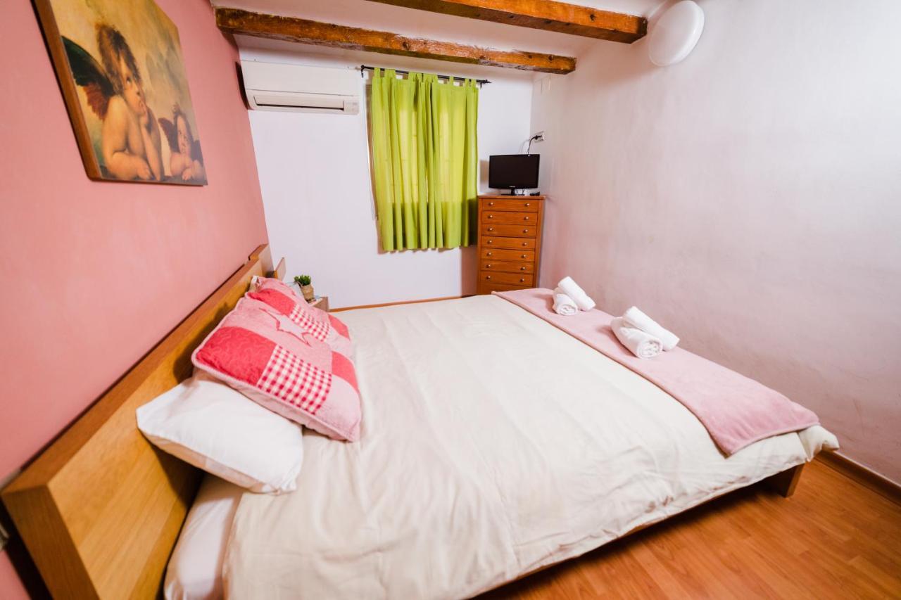 Rustic Poble Sec Apartment バルセロナ エクステリア 写真